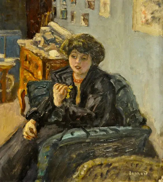 Nuori nainen sisätilassa - Pierre Bonnard