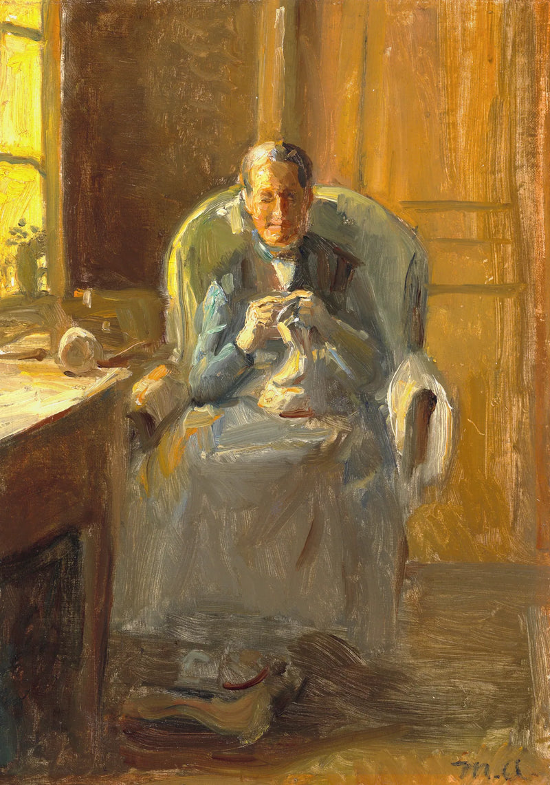 Sisustus, jossa nainen neuloo auringossa ikkunan vieressä. - Michael Peter Ancher