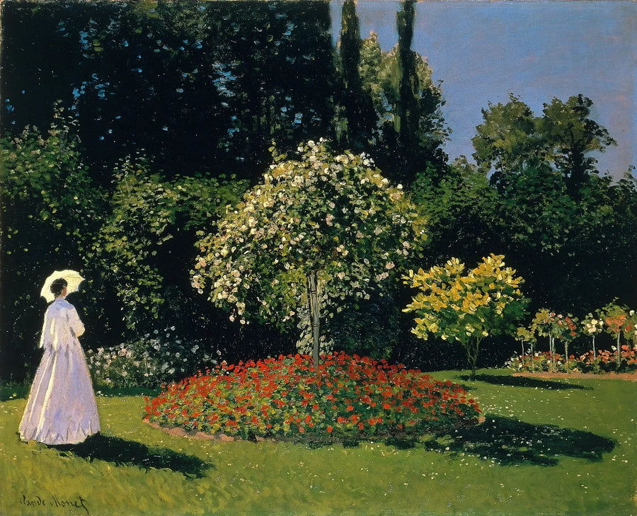 Valkopukuinen nainen puutarhassa - Claude Monet