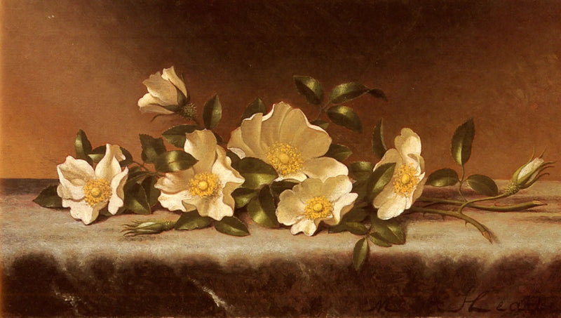 Ruusut Cherokee vaaleanharmaalla kankaalla - Martin Johnson Heade