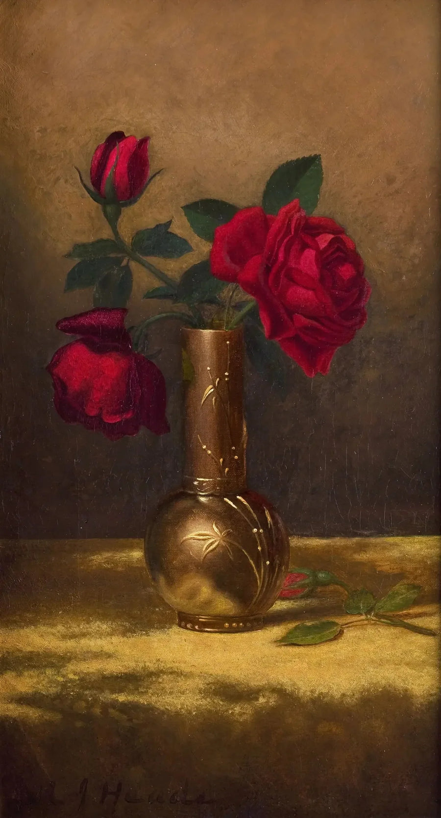 Punaiset ruusut japanilaisessa maljakossa samettipohjaisella kankaalla - Martin Johnson Heade