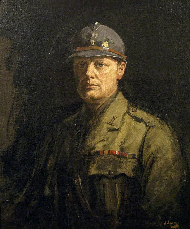 Winston Churchill (1874-1965) ranskalaisen jalkaväen teräskypärässä - John Lavery